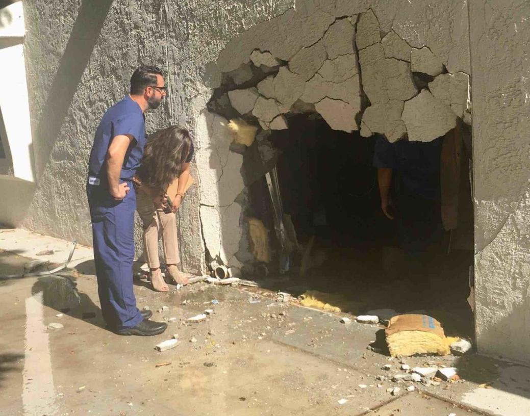 Driver crashes into PMH building